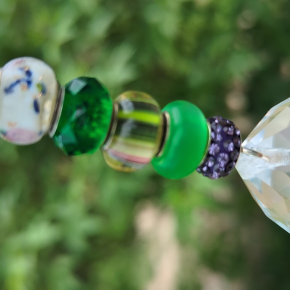 🆕 Handcrafted Artisan Dragonfly Suncatcher w/ Green, Purple & White Glass Beads - Picture 10 of 12